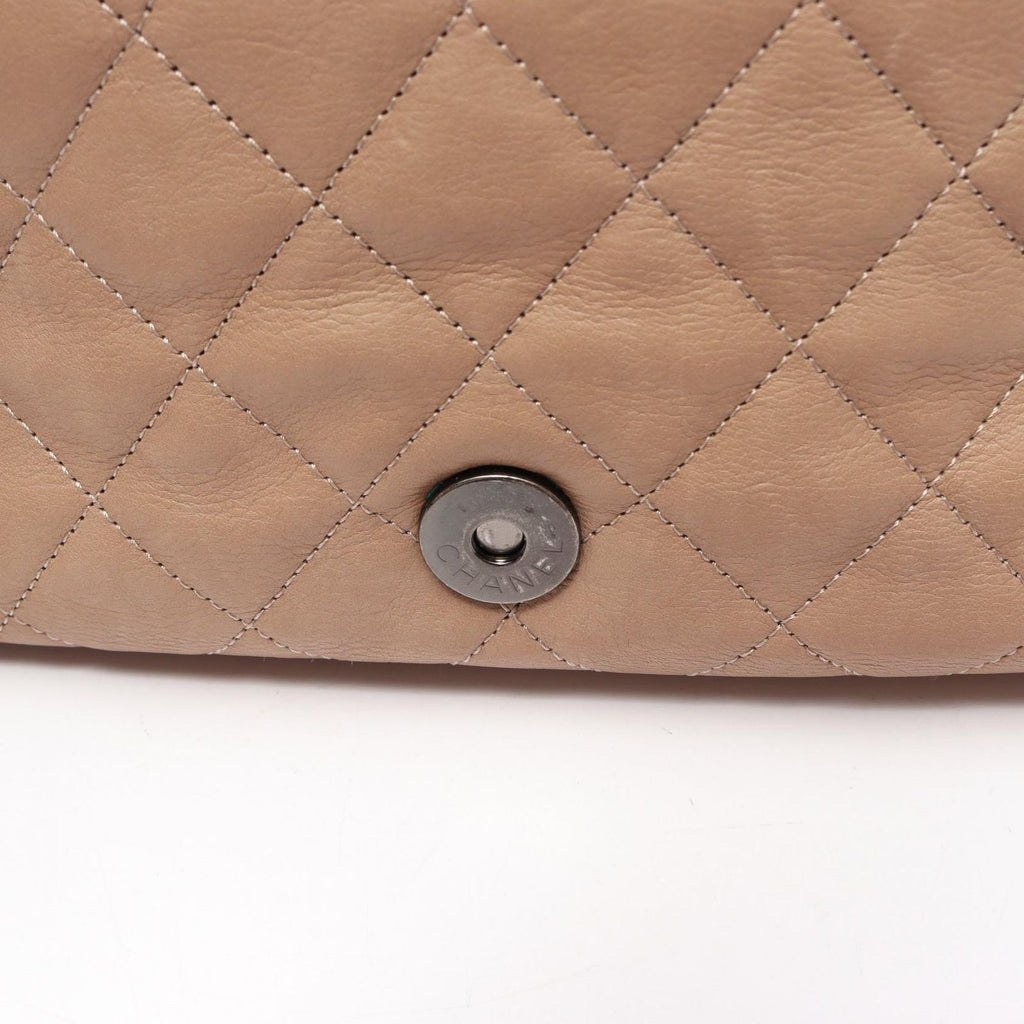 Chanel Shoulder Bag Quilted Beige Leather CC Logo Chain — view 8
