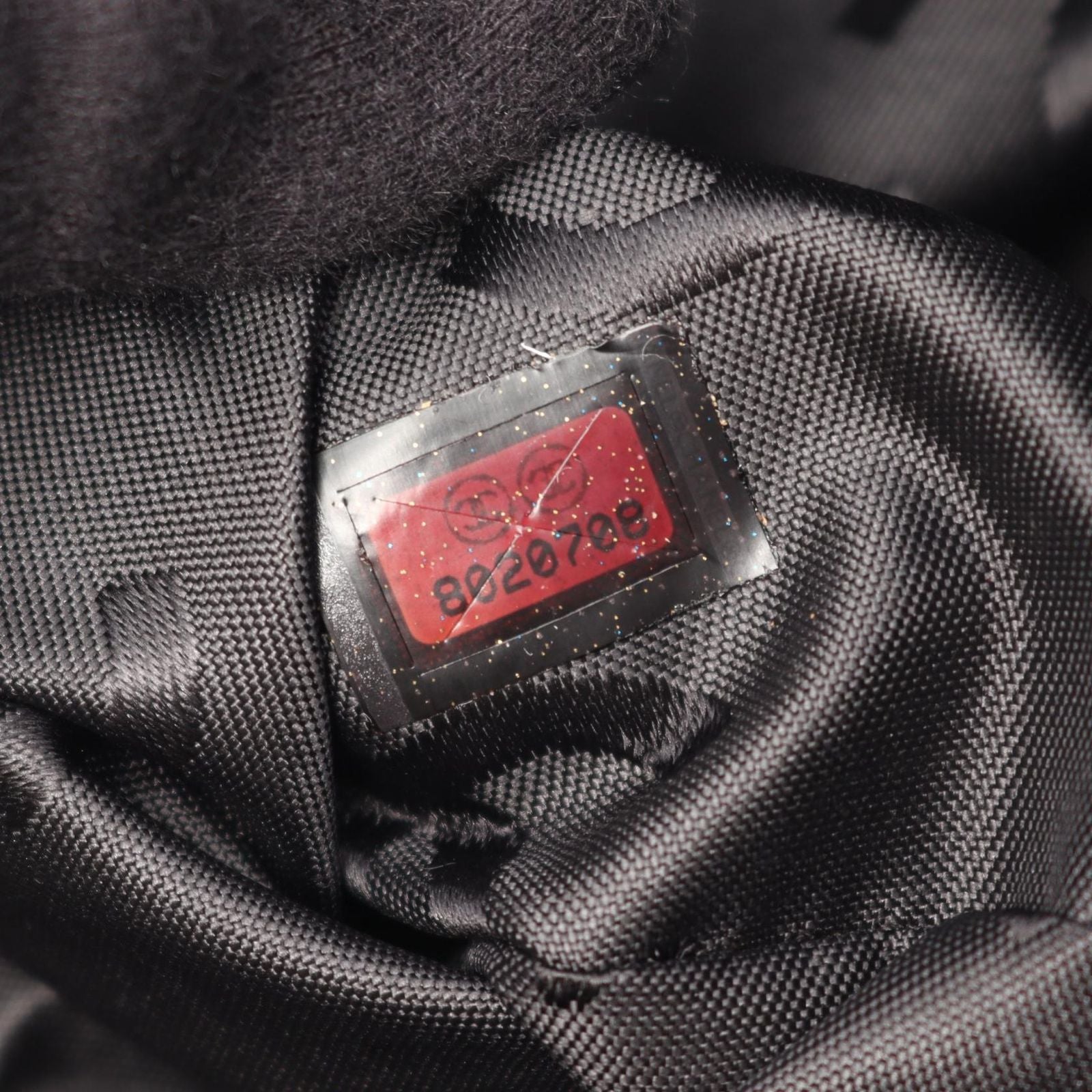 Chanel Tote CC Logo Black Leather — view 5