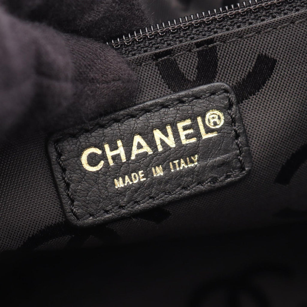 Chanel Tote CC Logo Black Leather — view 4