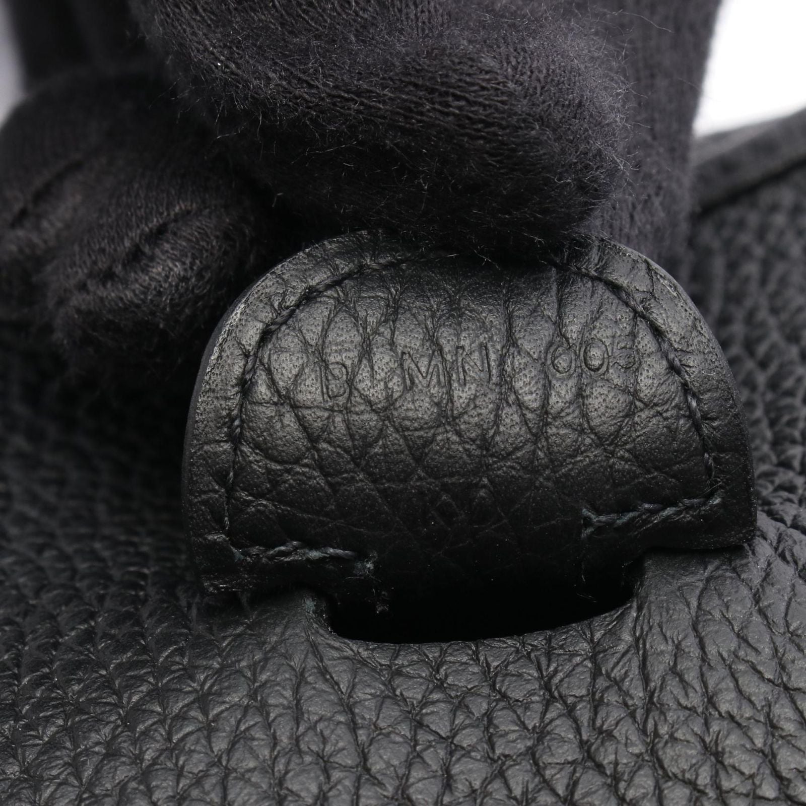 Hermes Shoulder Bag Evelyne 3 Trois PM Black Leather — view 5