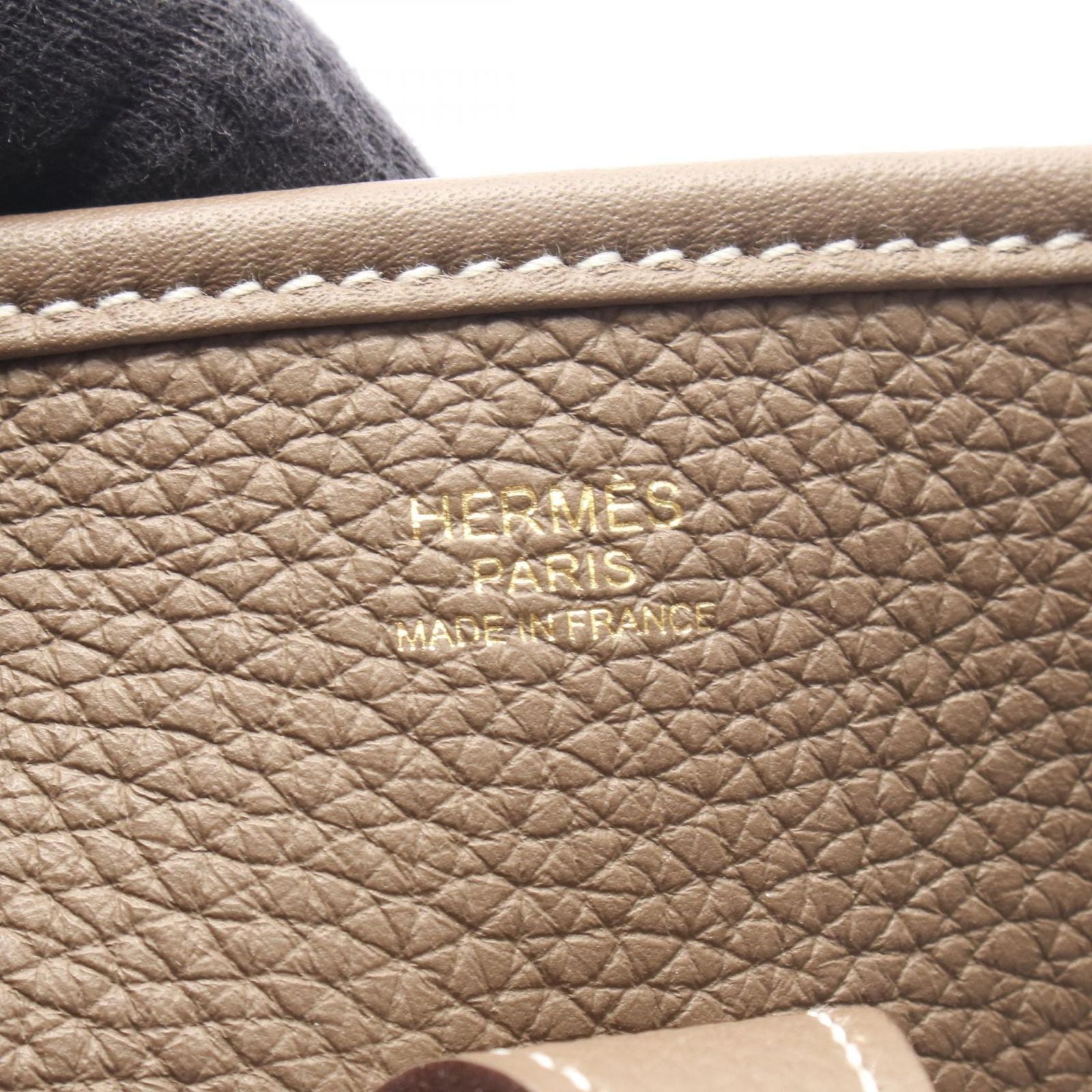 Hermes Shoulder Bag Evelyne 3 Trois PM Etoupe Leather — view 4