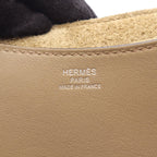 Hermes Handbag in the Loop 23 Beige Marfa Leather Calf in — view 4