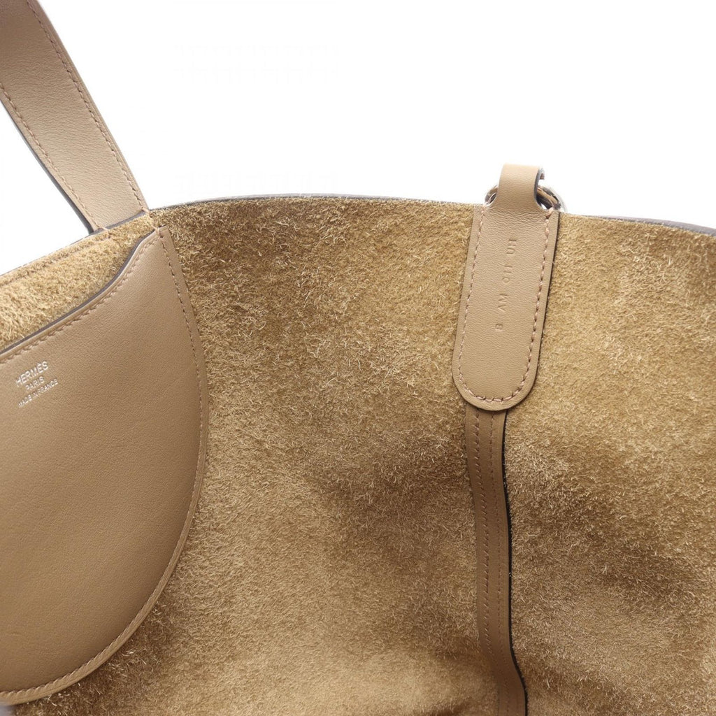 Hermes Handbag in the Loop 23 Beige Marfa Leather Calf in — view 6