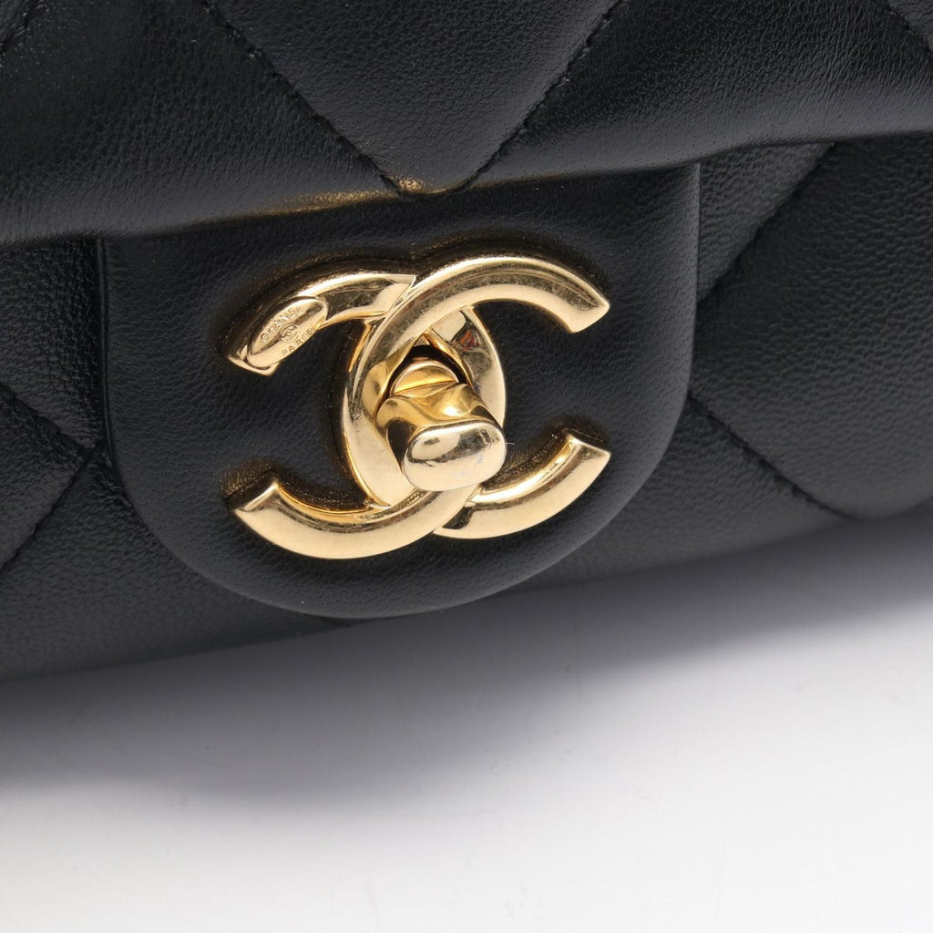 Chanel Shoulder Bag Large Flap Quilted Black Leather Chain — view 7