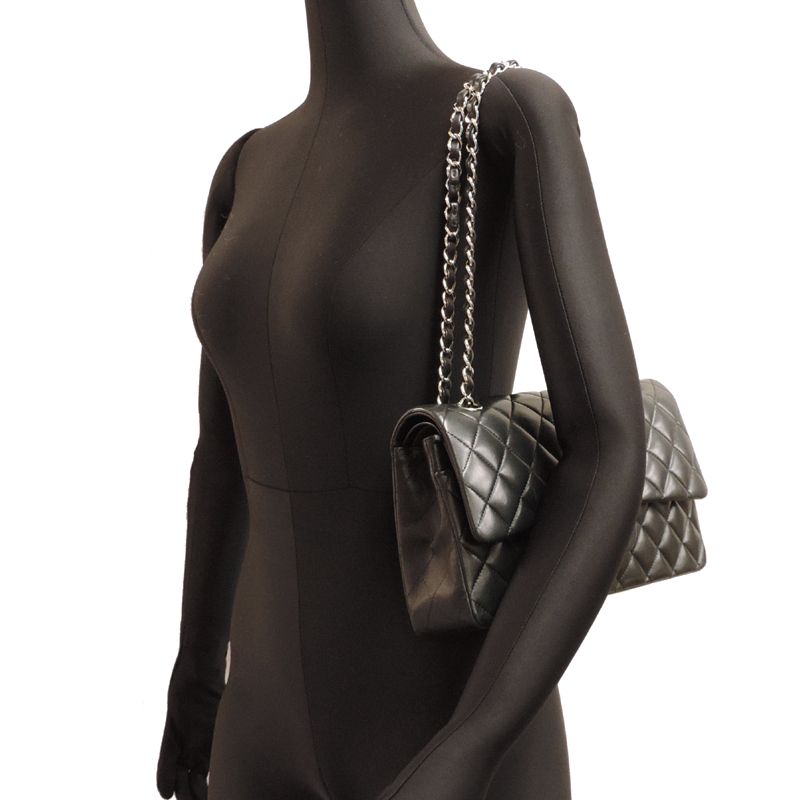 Chanel Shoulder Bag Black — view 9
