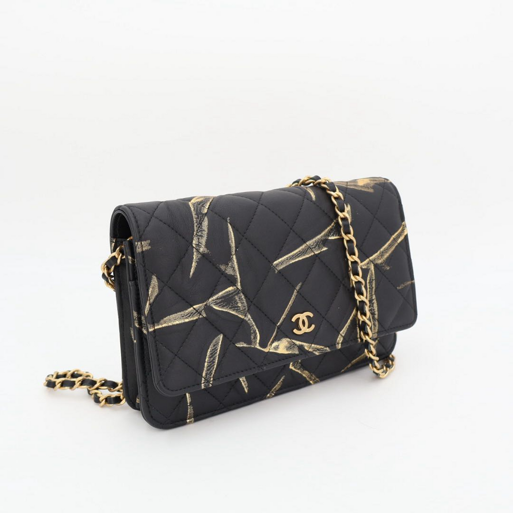 Chanel Quilted Chain Wallet Lambskin Shoulder