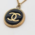 Chanel CC Logo Gold Black Pendant Round Coin Vintage — view 2