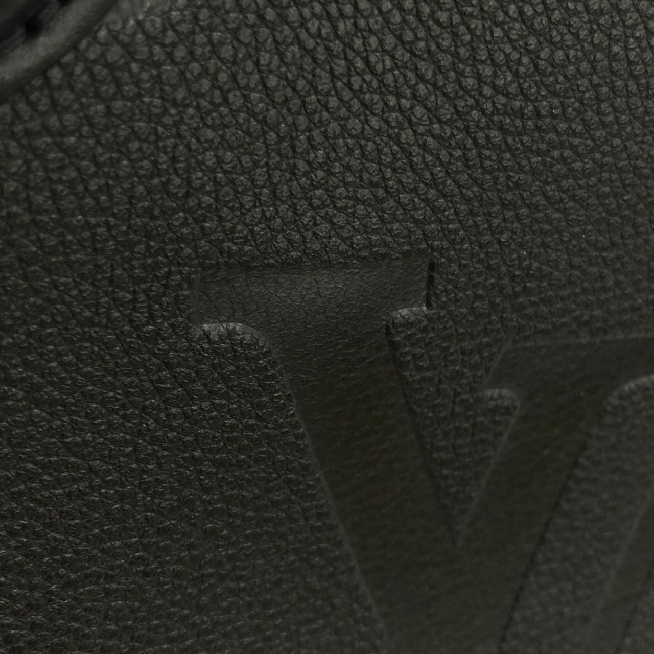Louis Vuitton Monogram Empreinte On The Go — view 6