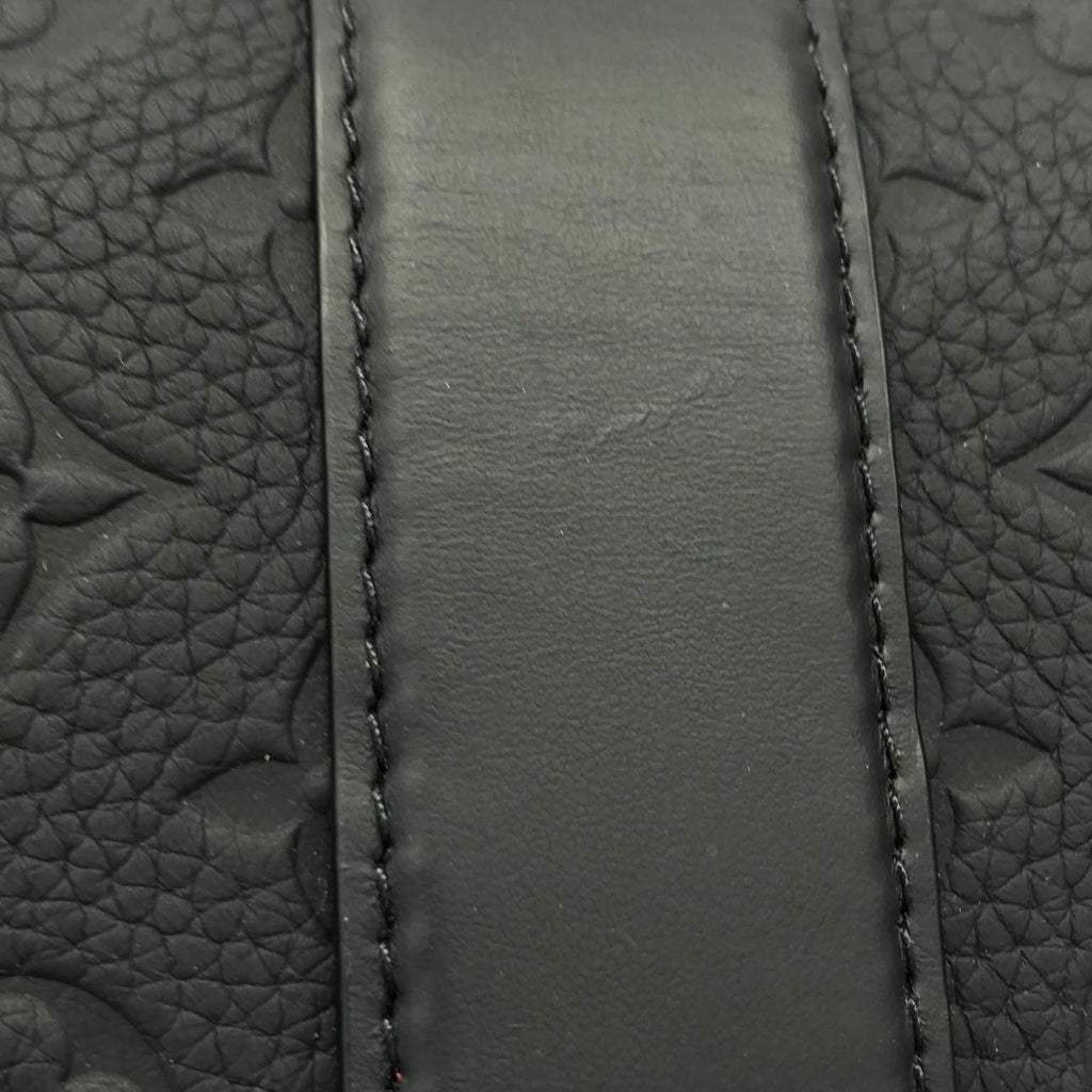 Louis Vuitton Taurillon Monogram S Cape Messenger Shoulder — view 5