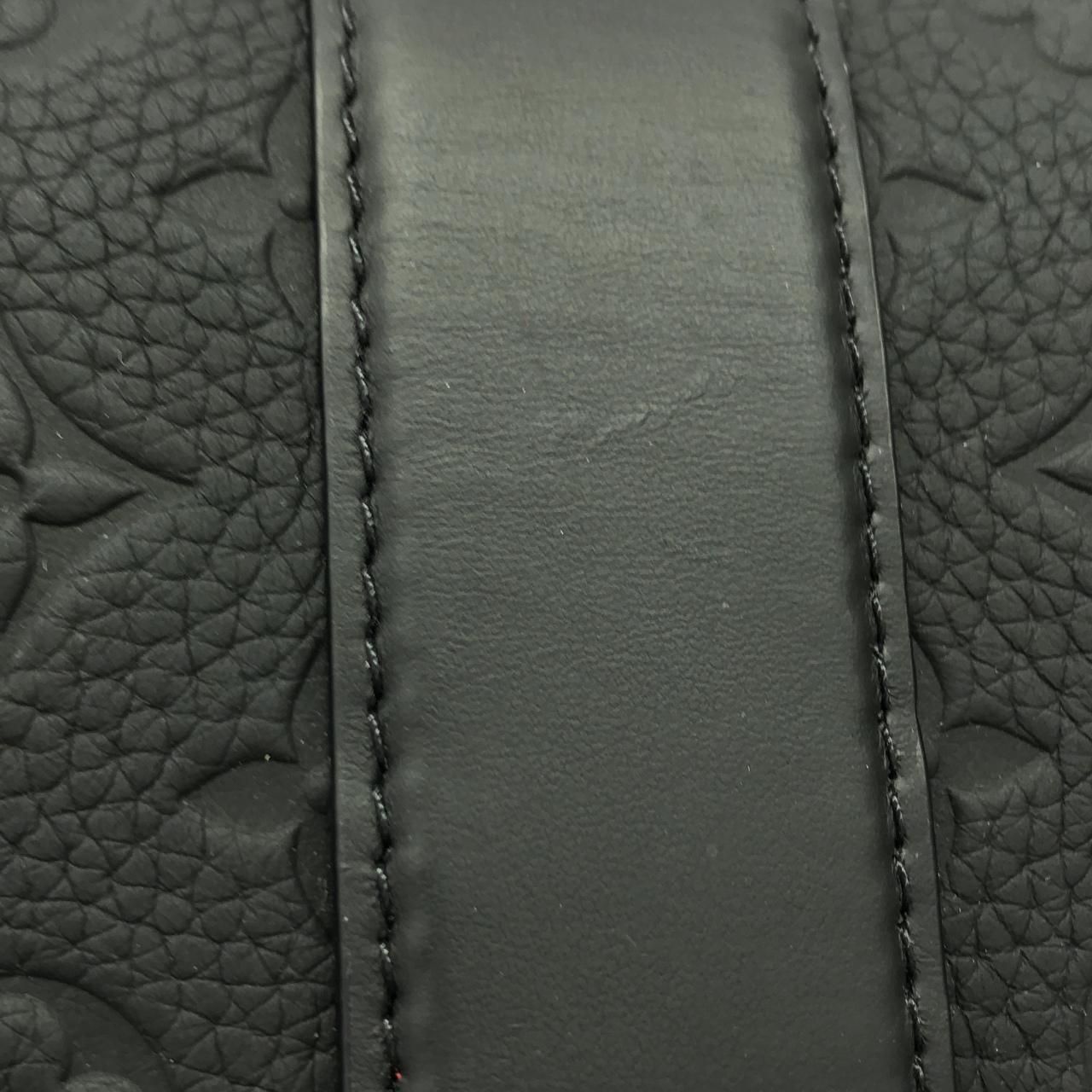 Louis Vuitton Taurillon Monogram S Cape Messenger Shoulder — view 5