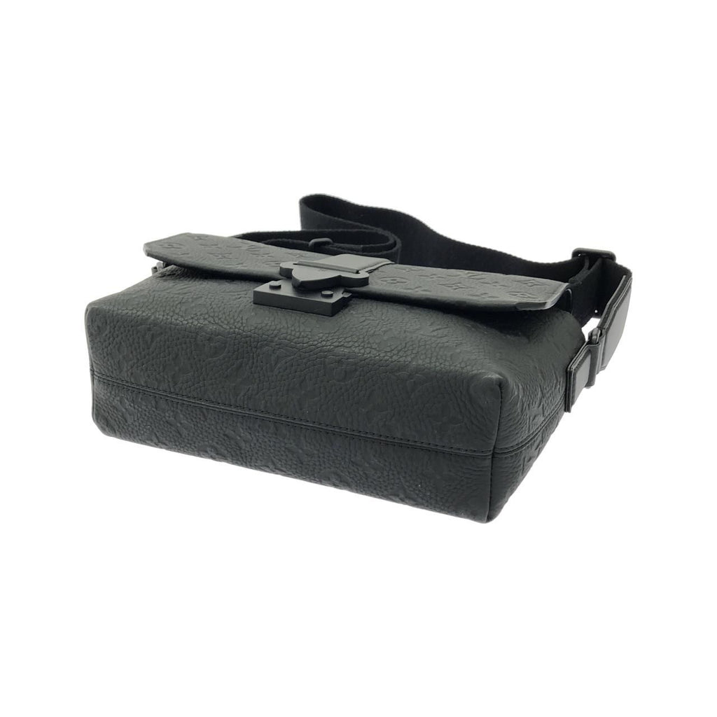 Louis Vuitton Taurillon Monogram S Cape Messenger Shoulder — view 3