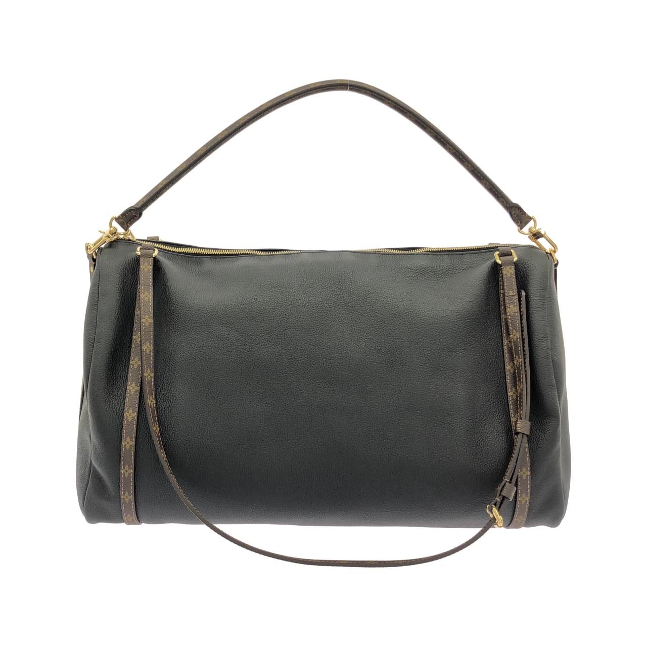 Louis Vuitton Shoulder Bag GM — view 2