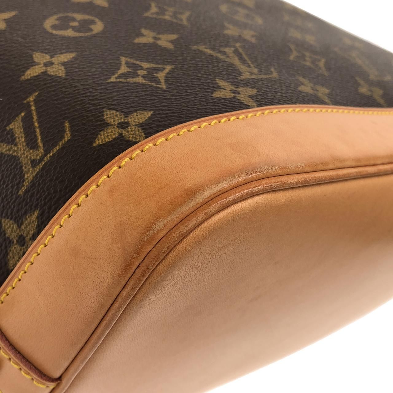 Louis Vuitton Monogram Alma PM — view 2