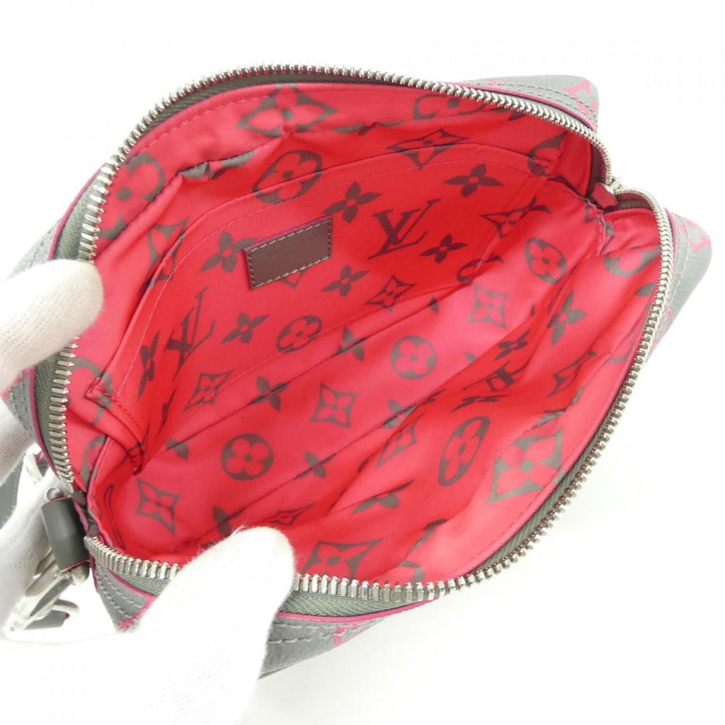 Louis Vuitton Monogram Glow Nile Shoulder — view 6