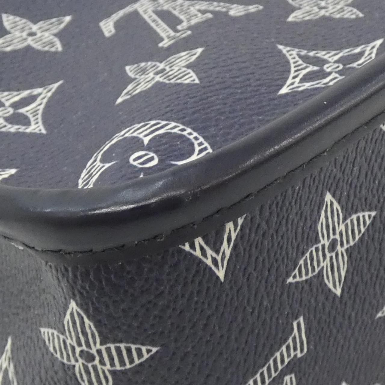 Louis Vuitton Monogram Savannah Messenger Shoulder — view 3