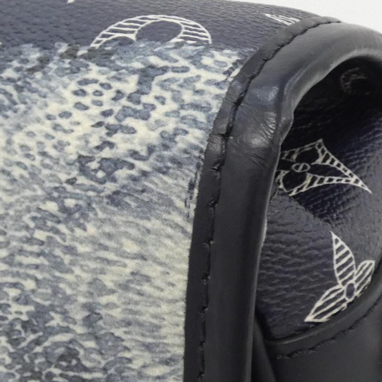 Louis Vuitton Monogram Savannah Messenger Shoulder — view 7