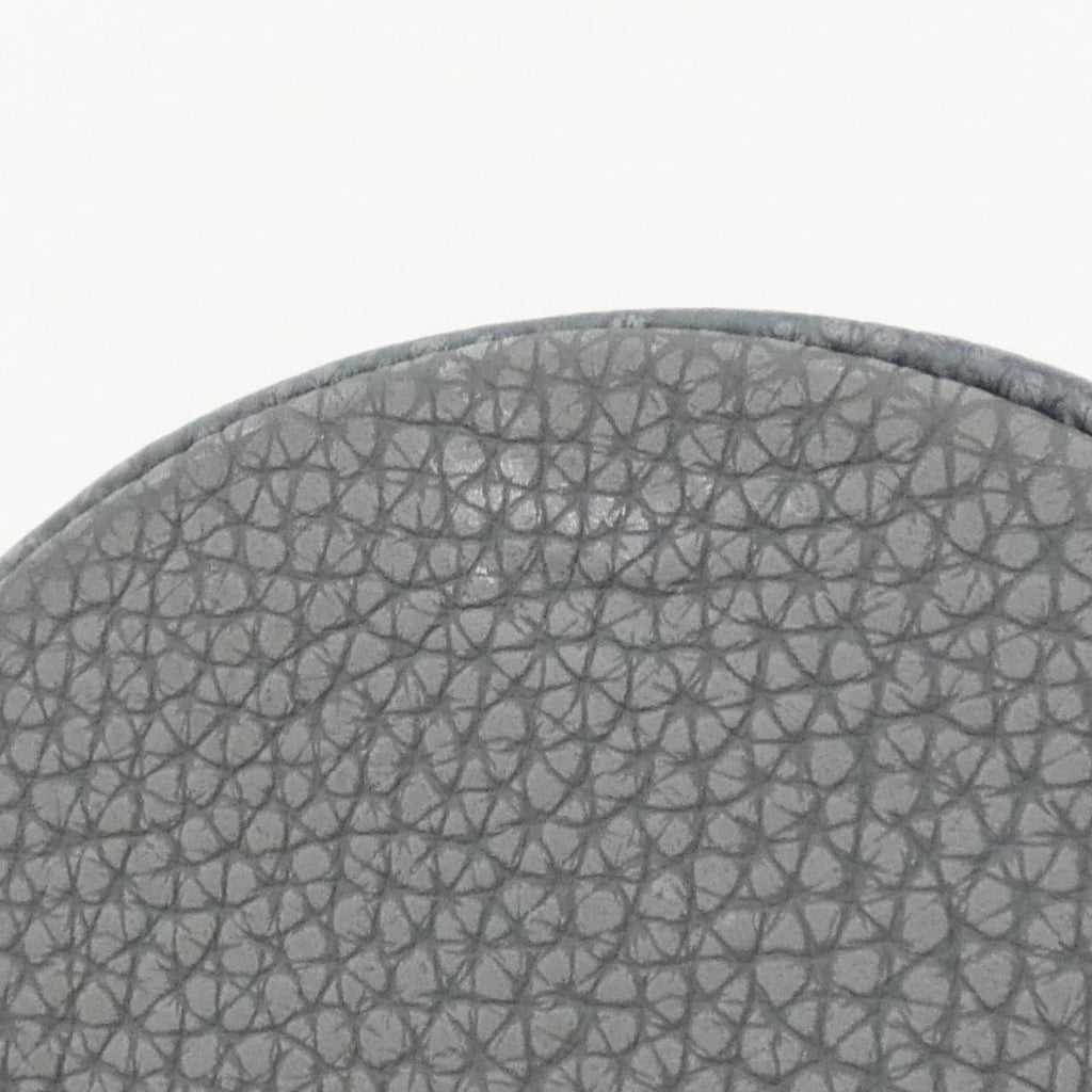 Louis Vuitton Chalk Pouch — view 3