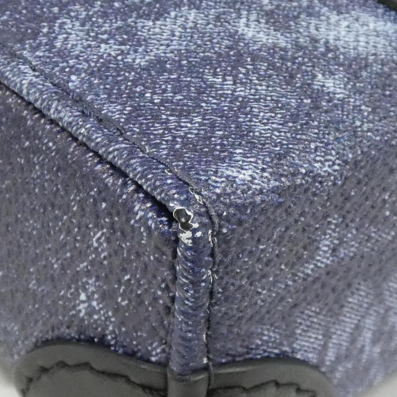 Louis Vuitton Damier Salt Trunk Sling — view 3