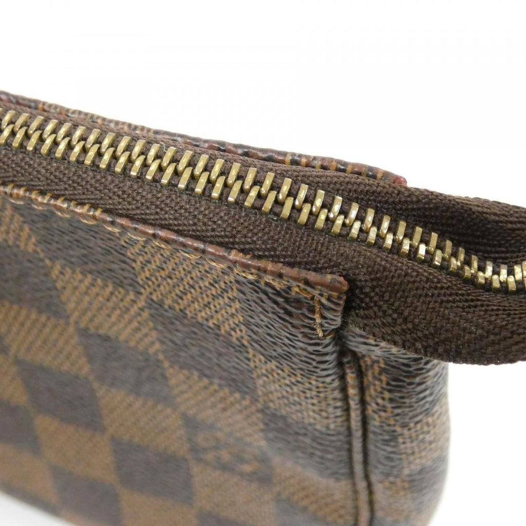 Louis Vuitton Damier Pochette Pouch — view 4