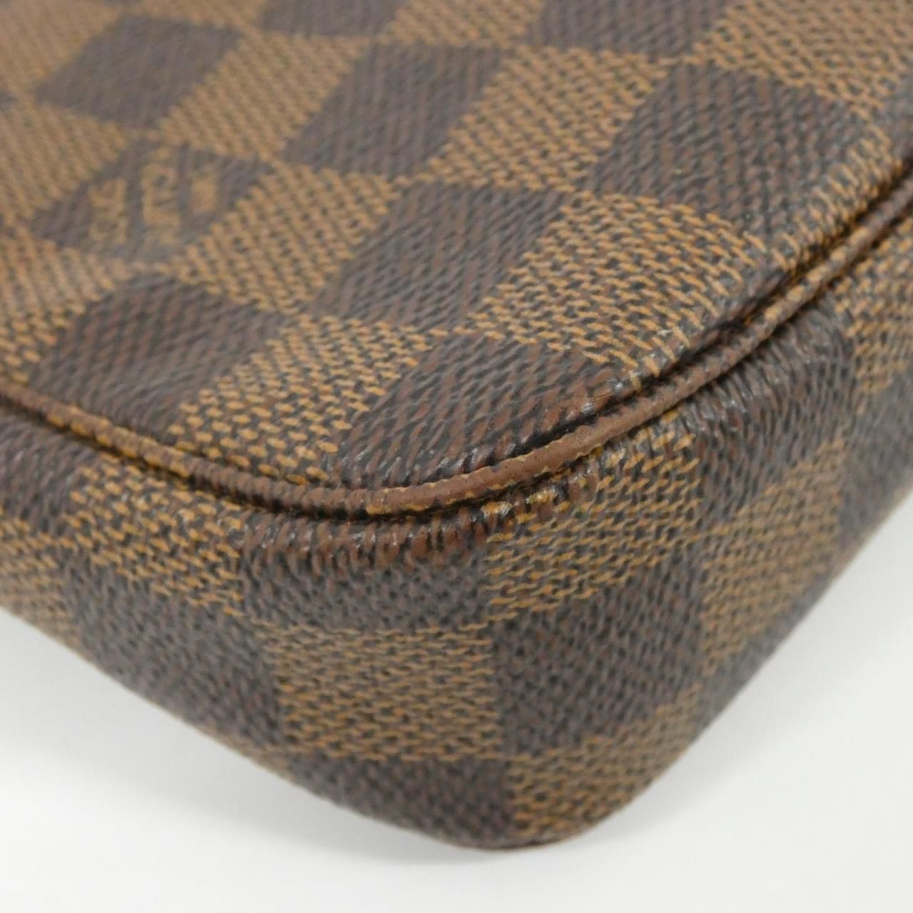 Louis Vuitton Damier Pochette Pouch — view 2