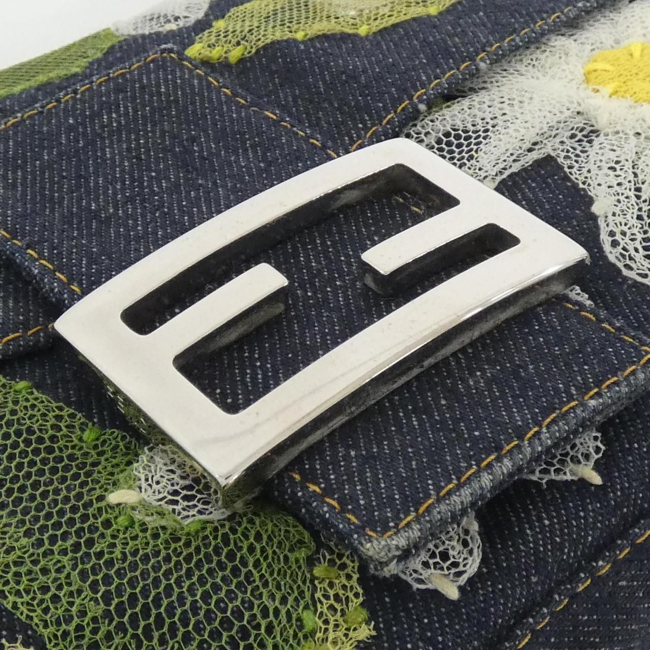 Fendi Vintage Baguette Shoulder — view 5