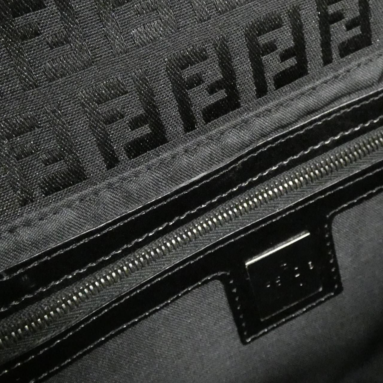 Fendi Vintage Baguette Ny9 Shoulder — view 8