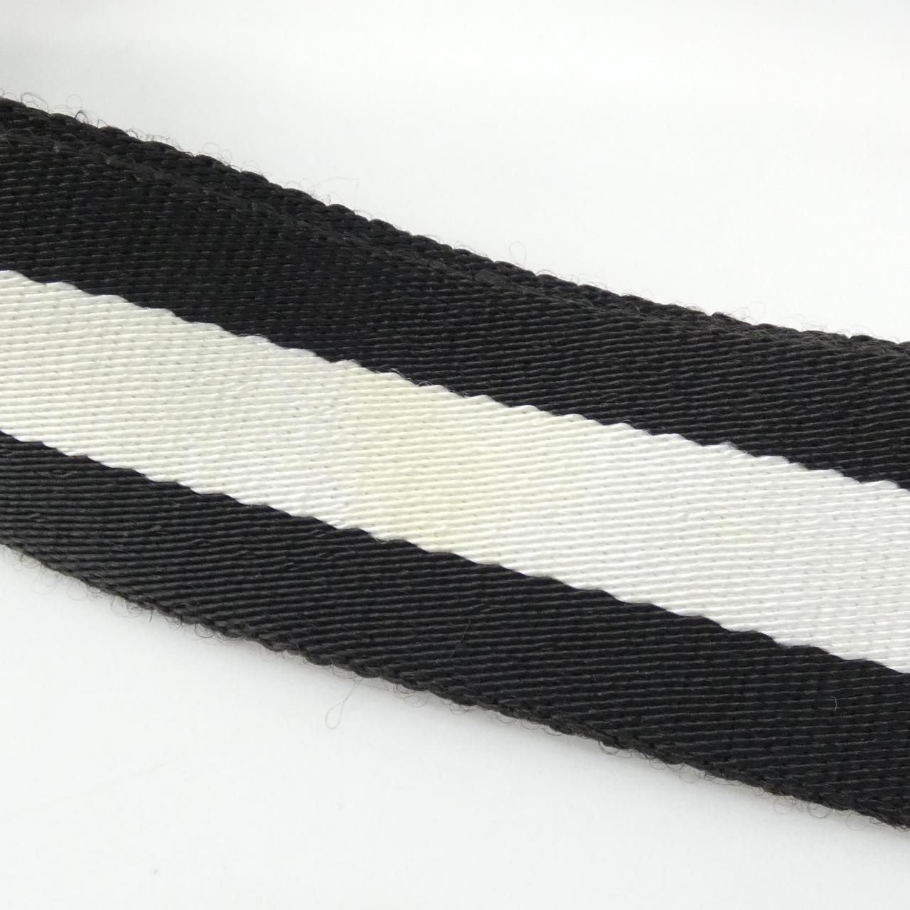 Gucci Vintage 001 Shoulder — view 6