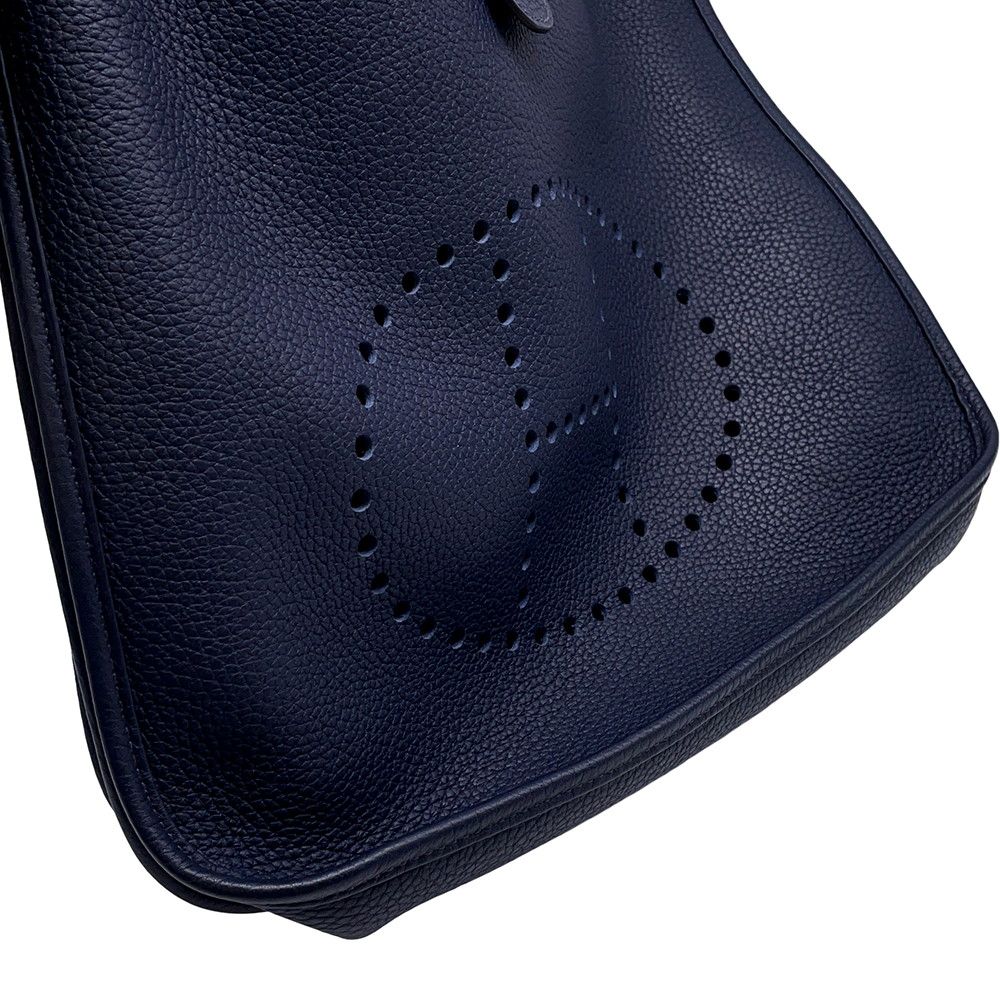 Hermes Shoulder Bag Evelyne 3 GM Blue Nuit Gold Taurillon Clemence — view 6