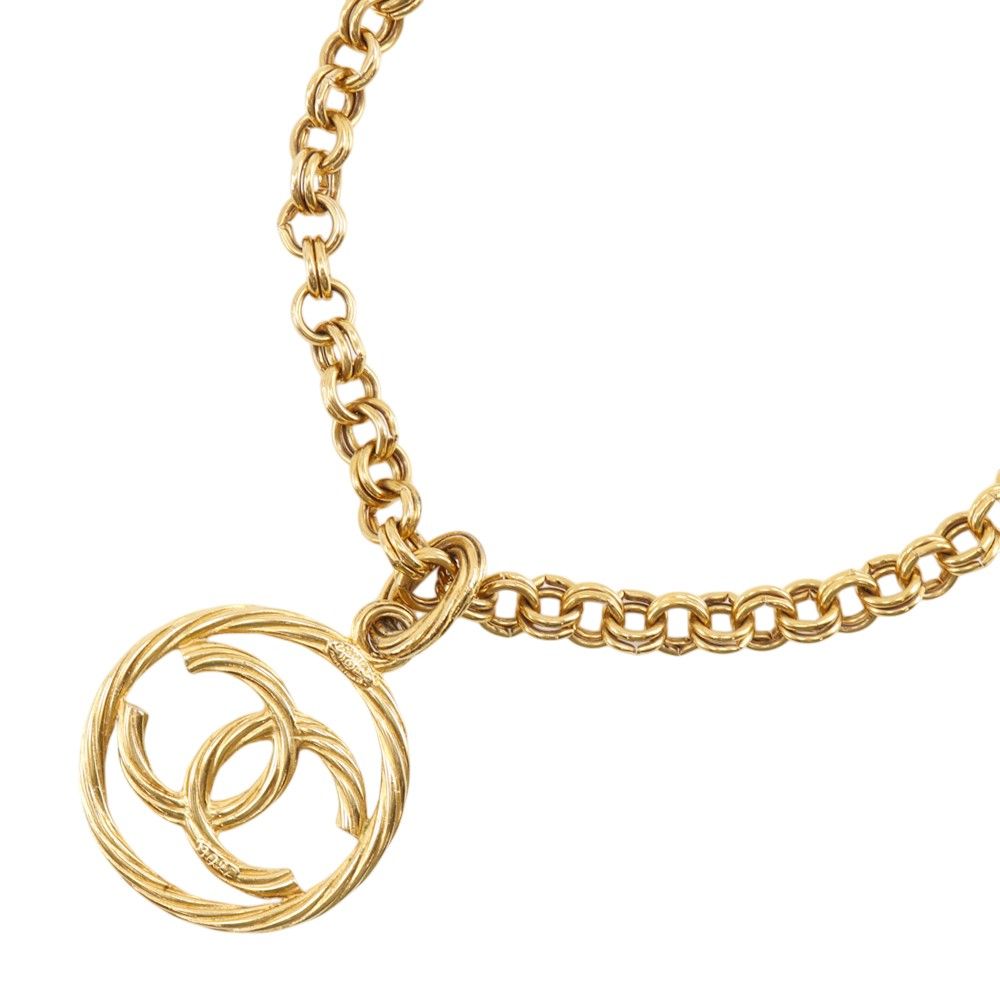 Chanel CC Logo Vintage Gold Plated Necklace — view 3
