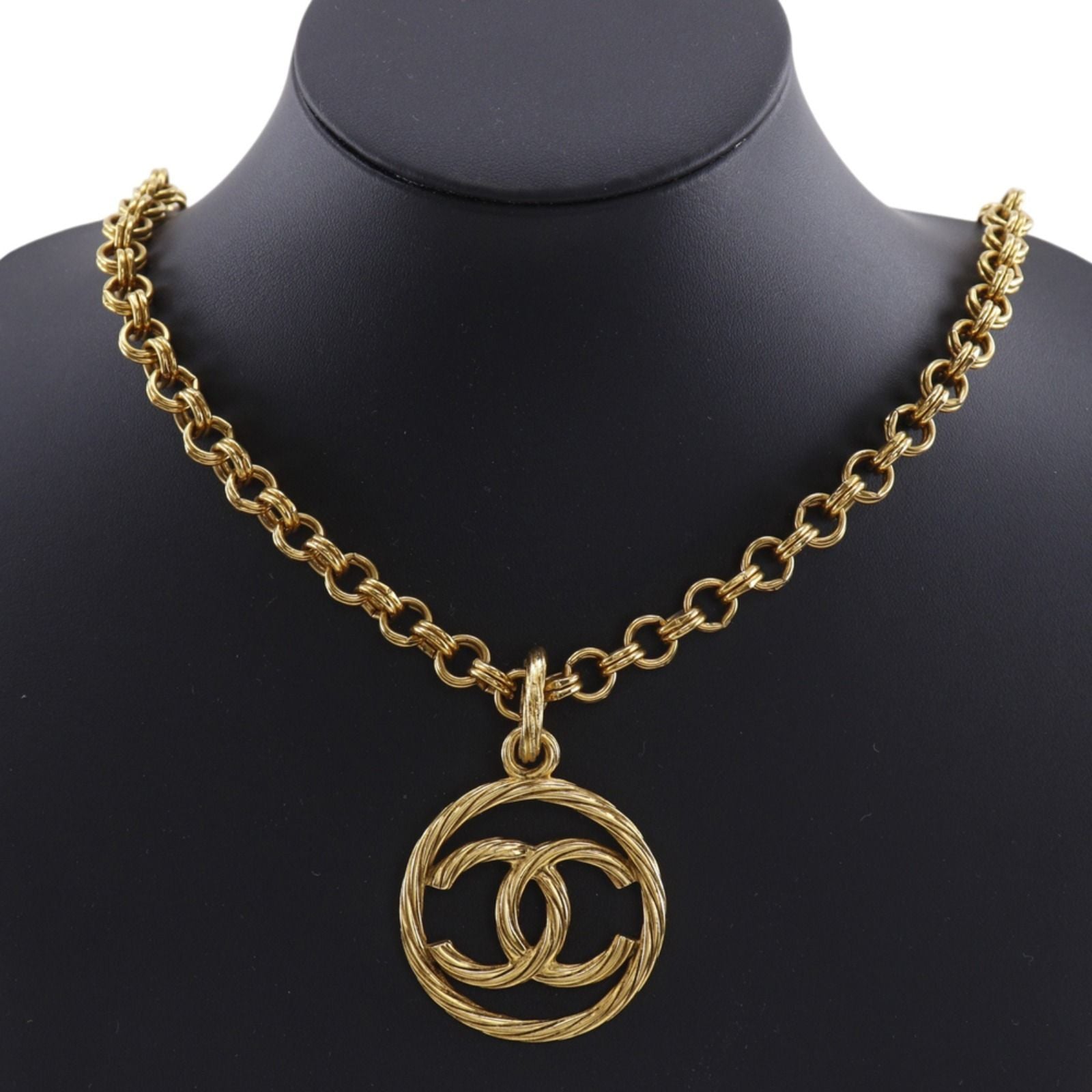 Chanel CC Logo Vintage Gold Plated Necklace — view 2