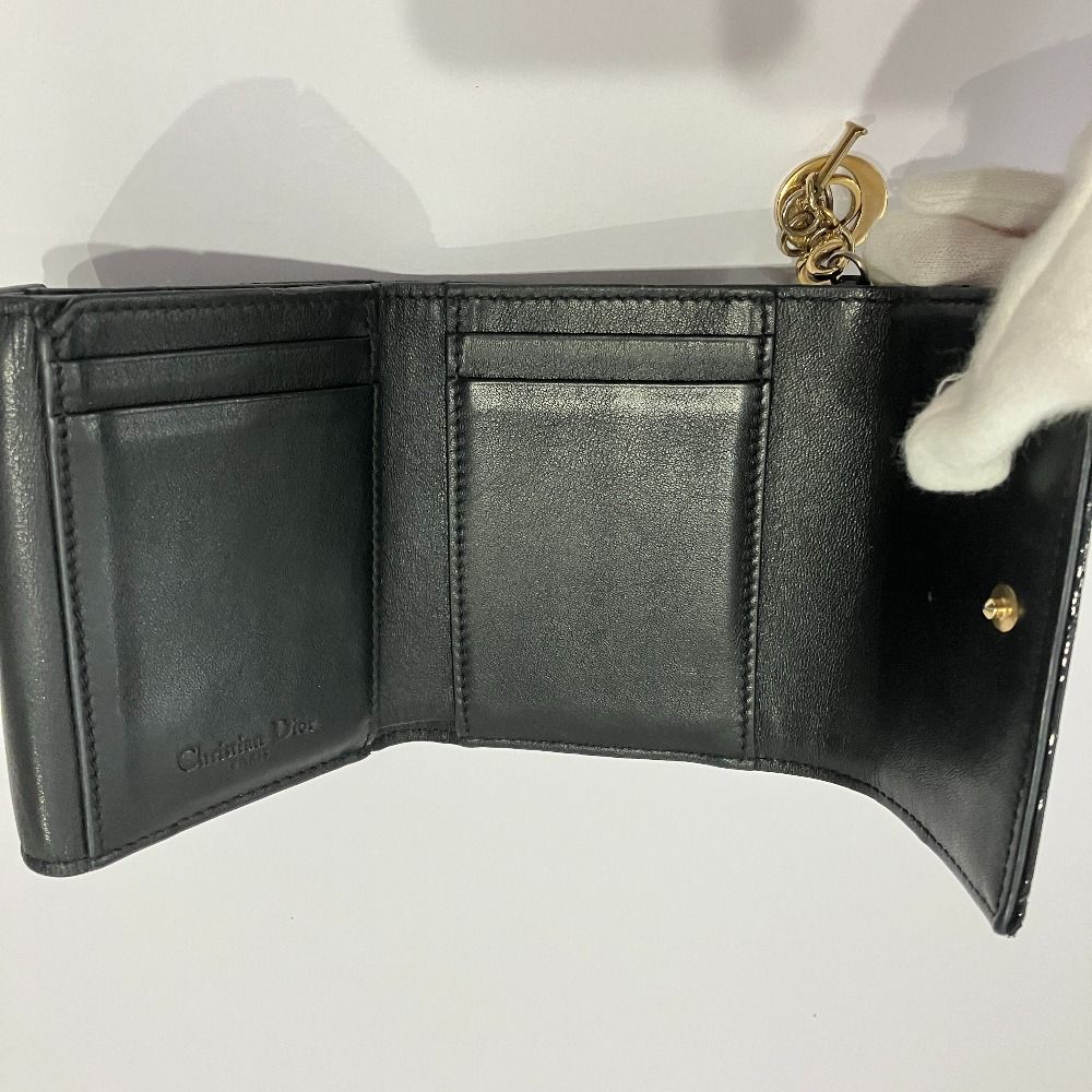 Dior Lady Patent Leather Lotus Wallet Black Pre Owned Handbag — view 9