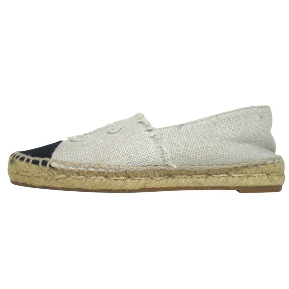 Chanel CC Logo Espadrille Shoes 36 Ivory Black Pre Owned — view 2