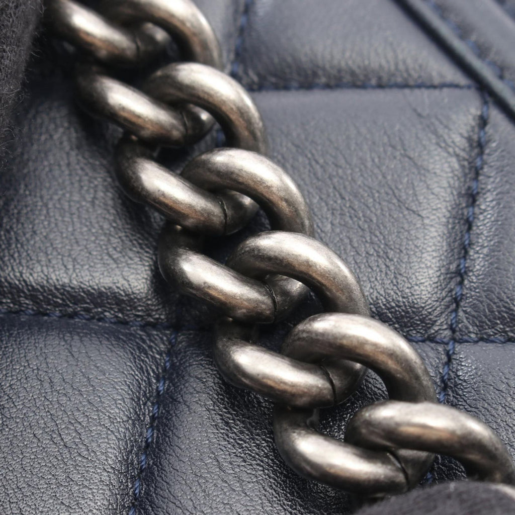 Chanel Shoulder Bag Boy Antique Silver Navy Lambskin Boy Chain — view 9