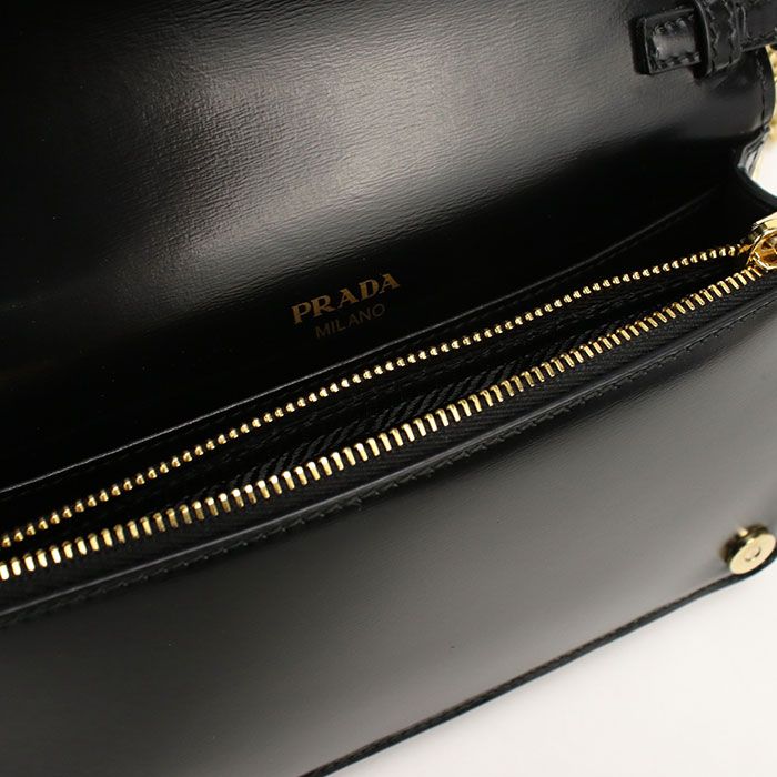 Prada Chain Shoulder Bag Calf — view 4