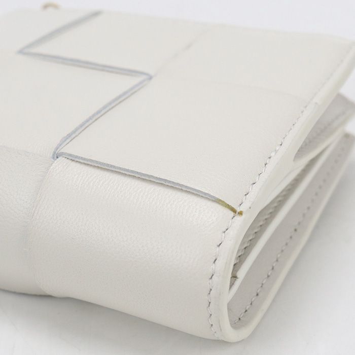 Bottega Veneta Small Wallet Cassette Bifold Lambskin — view 8