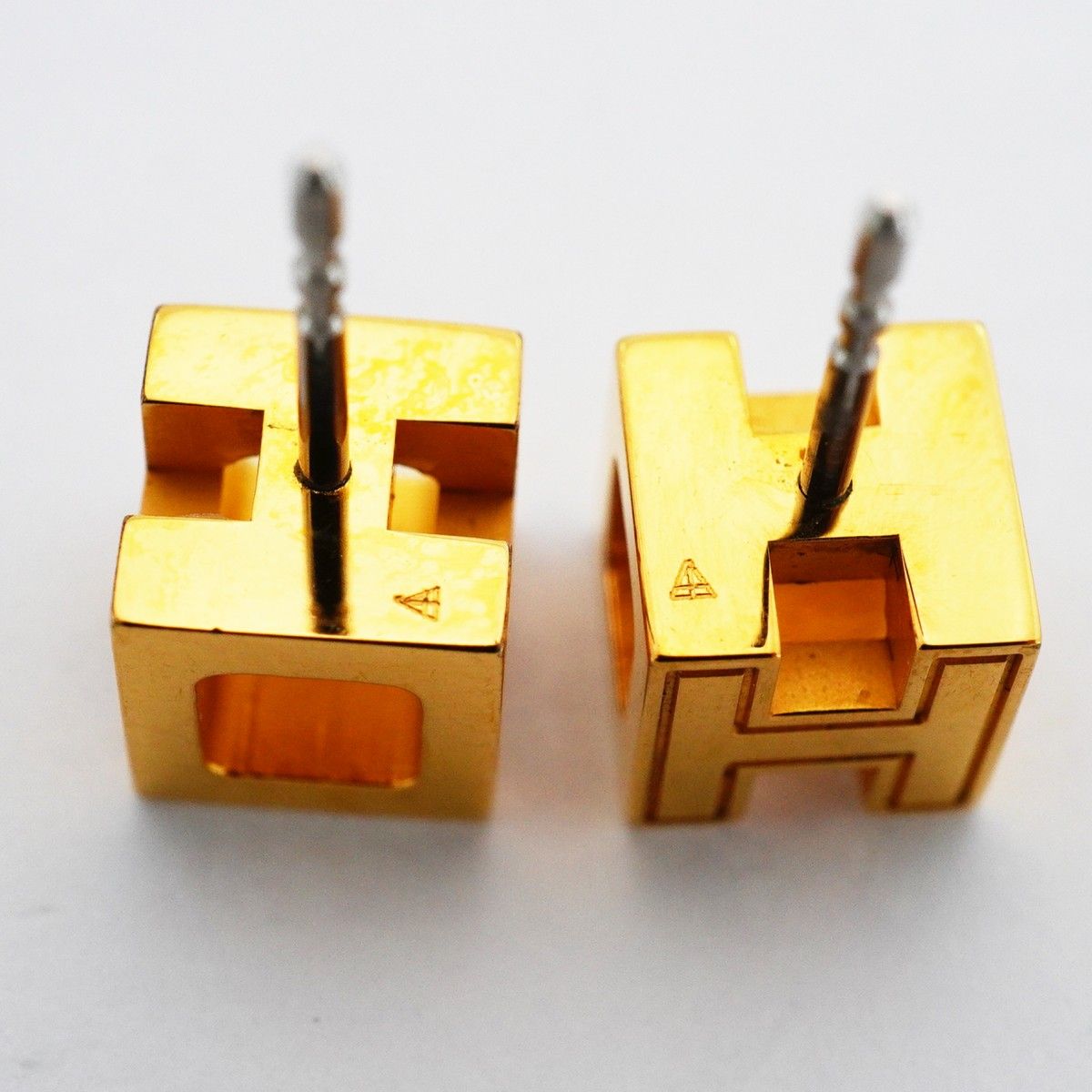 Hermes Earrings Cube Gold Plated Oren Gilet Dice — view 5