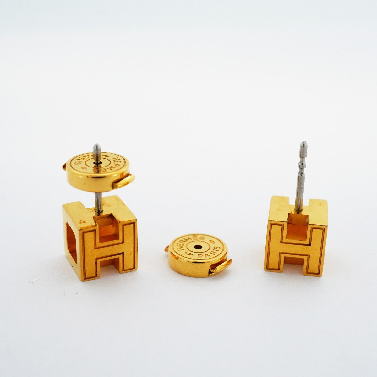 Hermes Earrings Cube Gold Plated Oren Gilet Dice — view 3