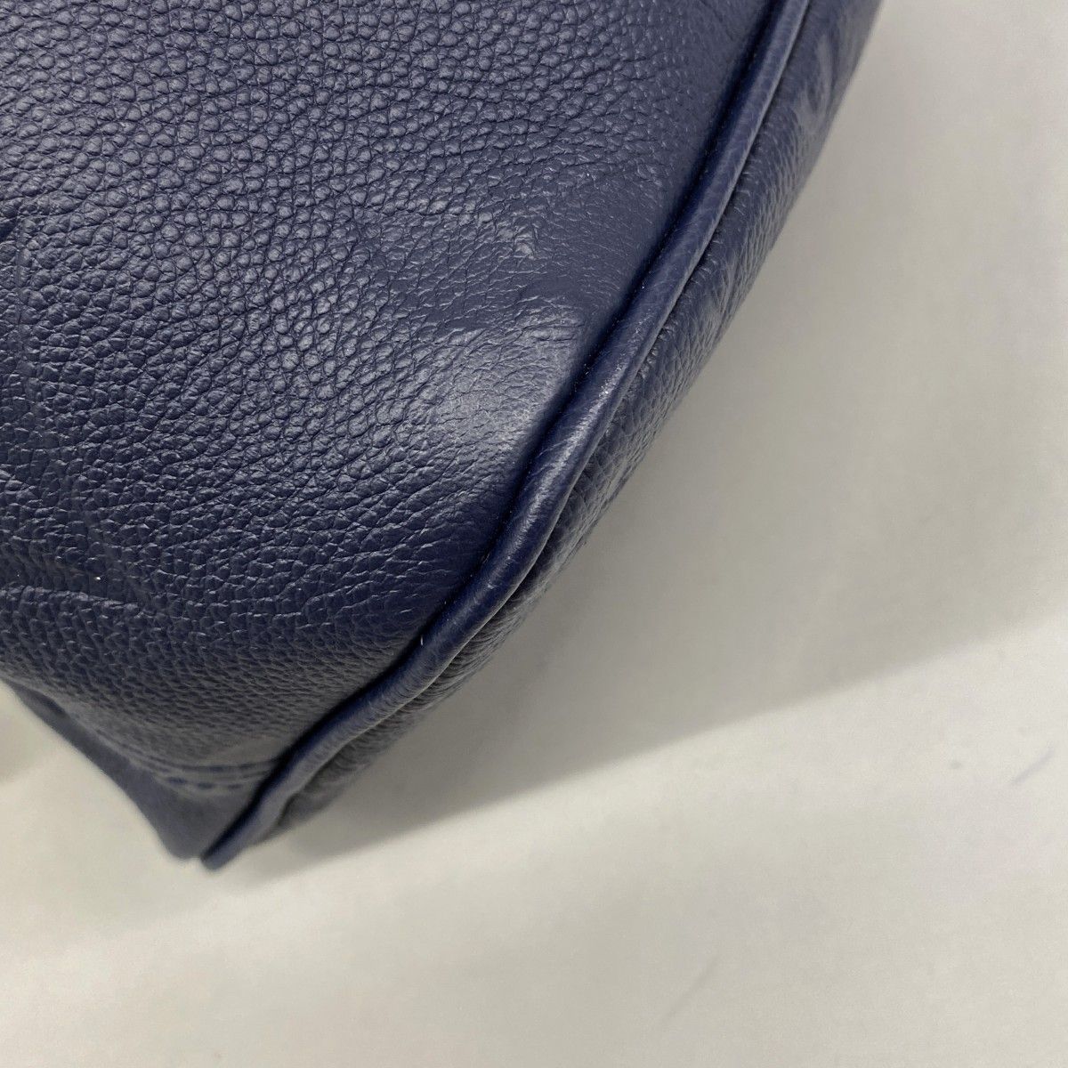 Louis Vuitton Tote Monogram Empreinte Neverfull Navy — view 6