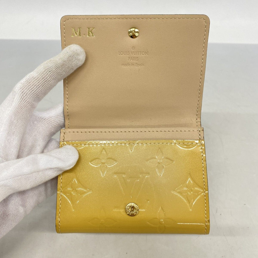 Louis Vuitton Business Card Holder Vernis Dune — view 3