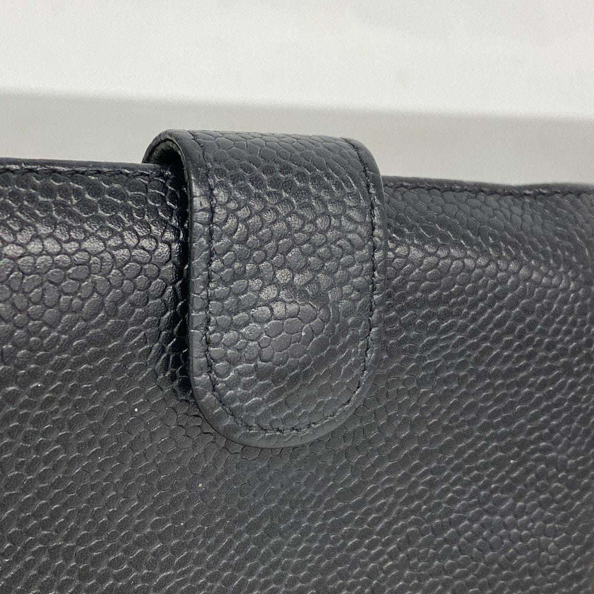 Chanel Wallet Caviar Leather Black Gold — view 7