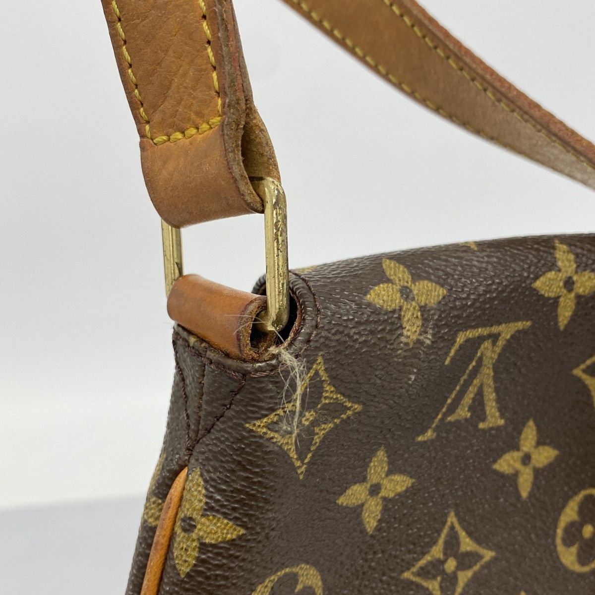 Louis Vuitton Shoulder Bag Monogram Musette Brown — view 8