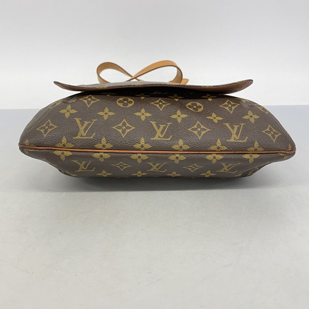 Louis Vuitton Shoulder Bag Monogram Musette Brown — view 3