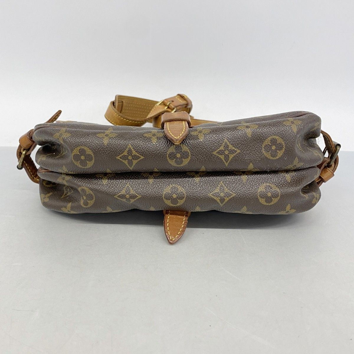 Louis Vuitton Shoulder Bag Monogram Saumur 30 Brown — view 3
