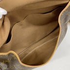 Louis Vuitton Shoulder Bag Monogram Saumur 30 Brown — view 4