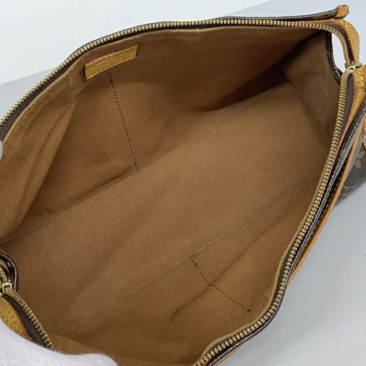 Louis Vuitton Shoulder Bag Monogram Popincourt Long Brown — view 4