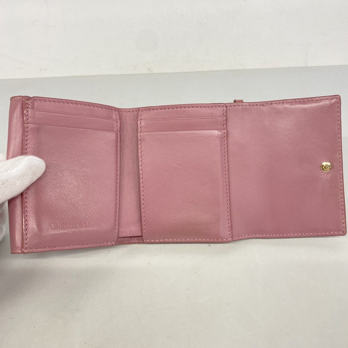 Dior Trifold Wallet Cannage Enamel Pink Gold — view 3