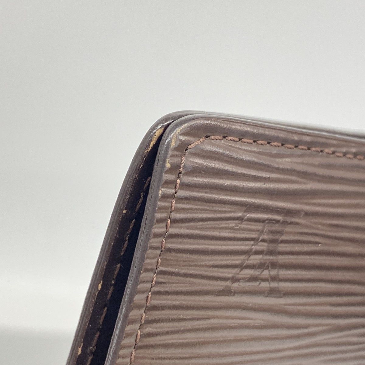 Louis Vuitton Notebook Cover Epi Agenda PM Mocarre — view 8