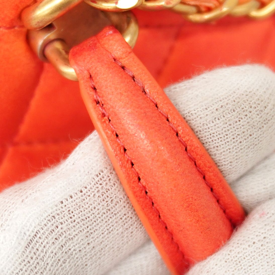 Chanel Vanity Bag Quilted Lambskin Salmon Pink Gold — view 8