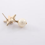 Chanel Earrings CC Logo Star Gold — view 5