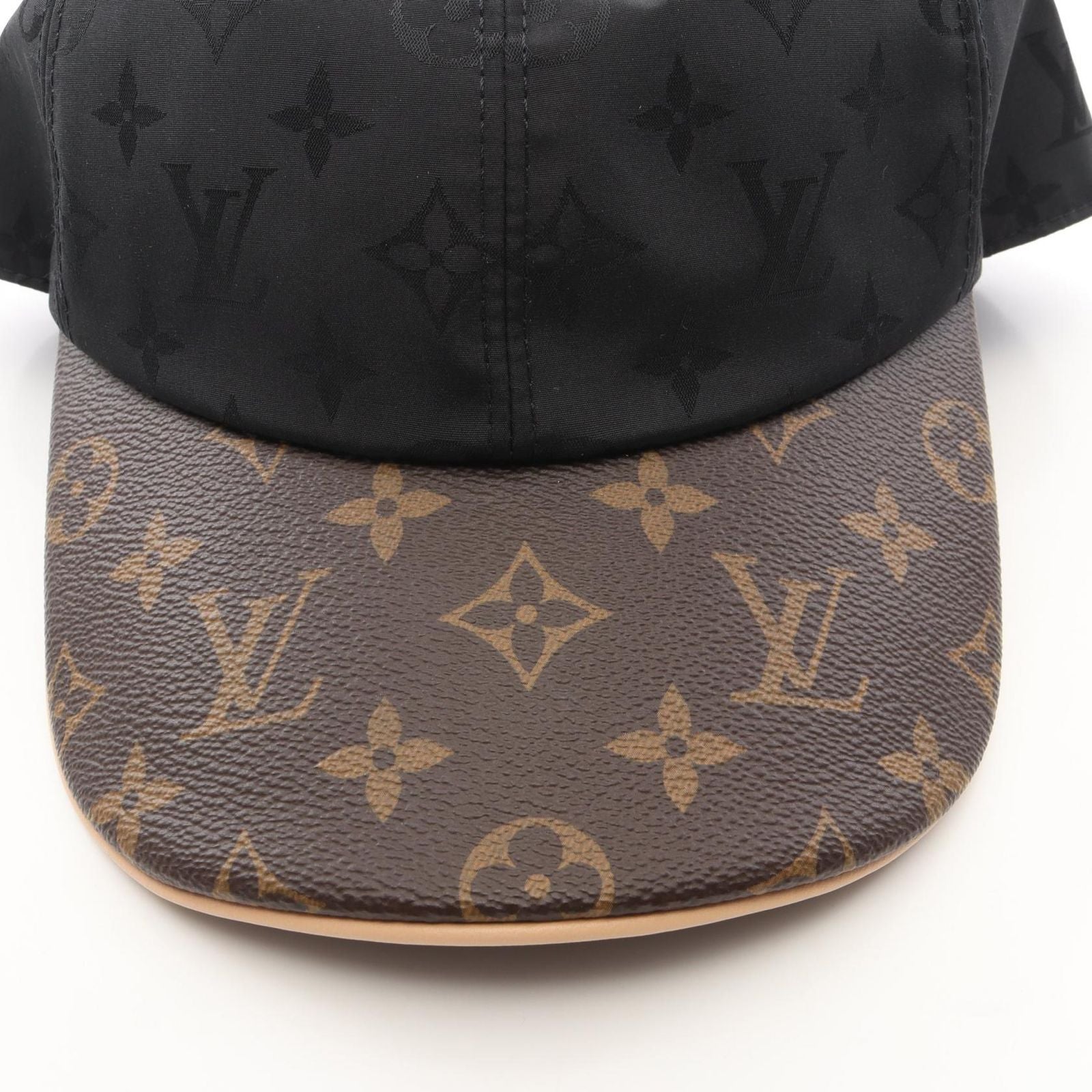 Louis Vuitton Cap LV Get Ready Monogram Silk — view 7